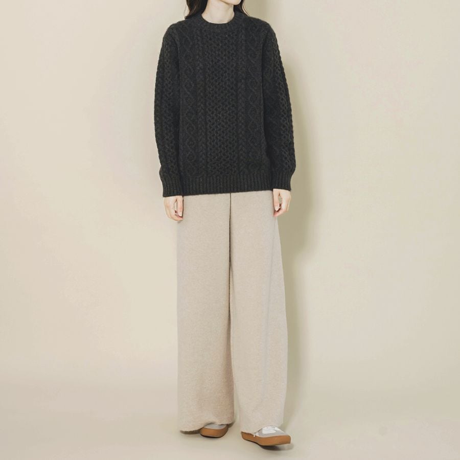 名門最高級✨️新品未使用タグ付き フカキ カシミヤセーター ハイネック✨日本製 49AV．ジュンコシマダ・カシミヤハイネックシンプルセーター