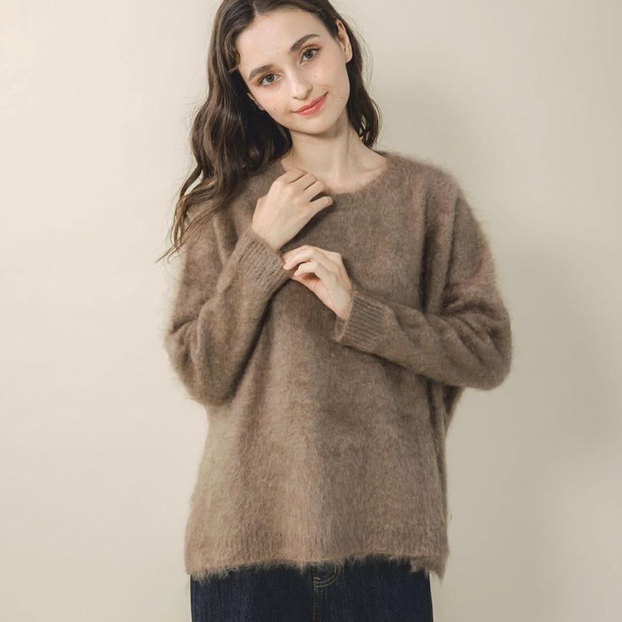 カシミヤ１００％　ファー加工クルーネック