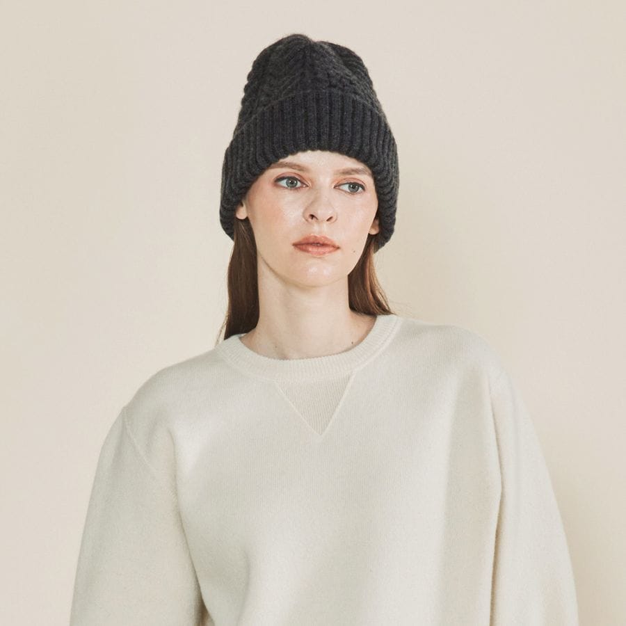 カシミヤ100％ クラシックアランビーニー | Item,Knit hat | FUKAKINET