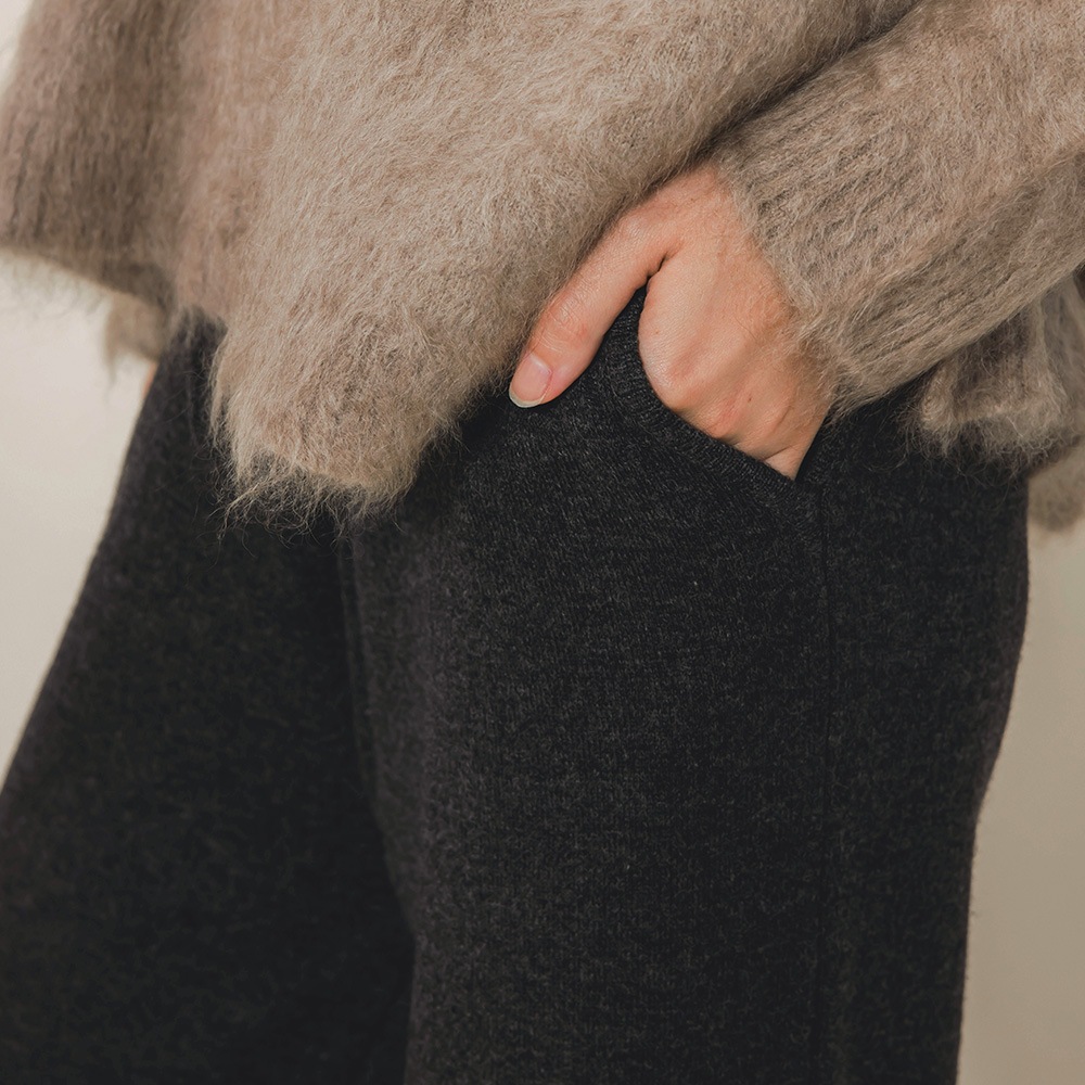 カシミヤ１００％　Ｗフェイスワイドパンツ