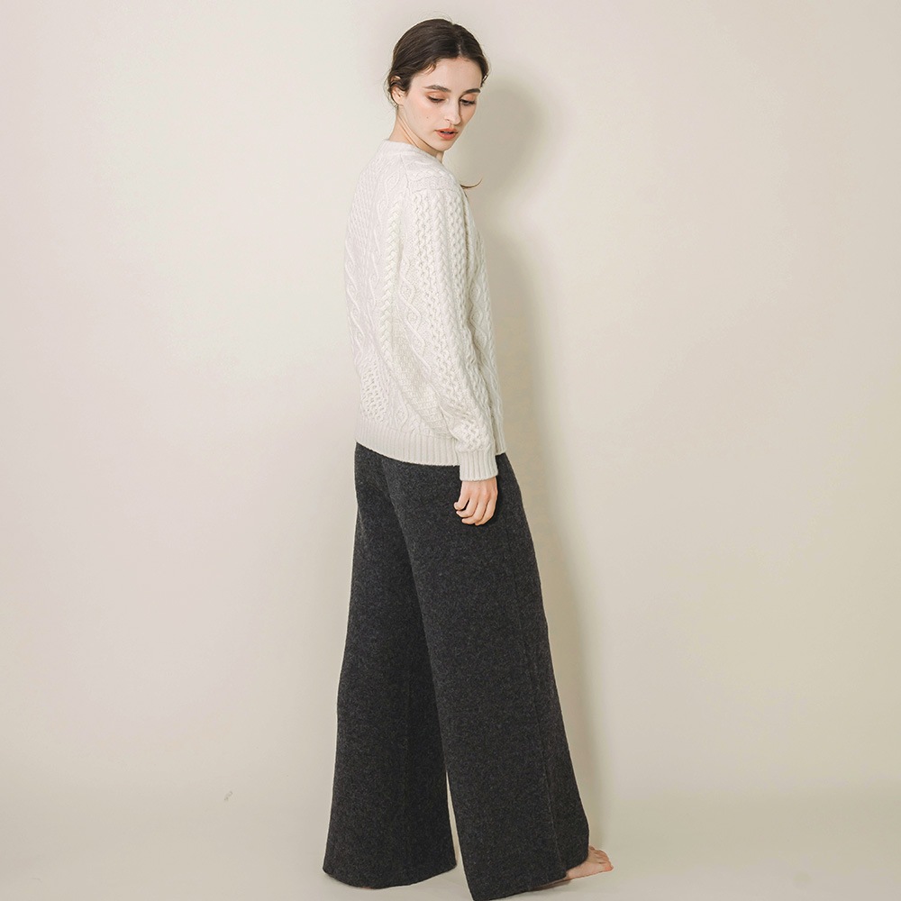 カシミヤ１００％　クラシックアランクルーネック