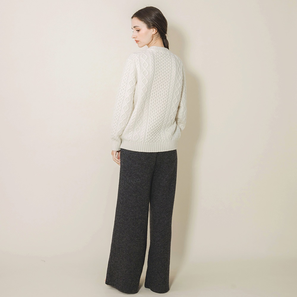 カシミヤ１００％　クラシックアランクルーネック