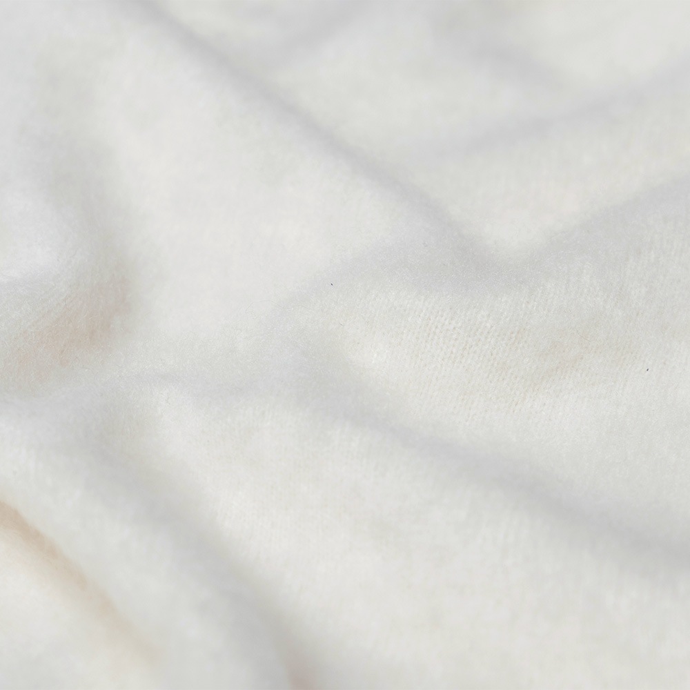 カシミヤ１００％　ファー加工クルーネック