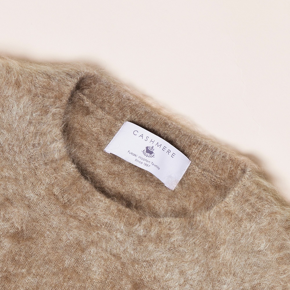 カシミヤ１００％　ファー加工クルーネック