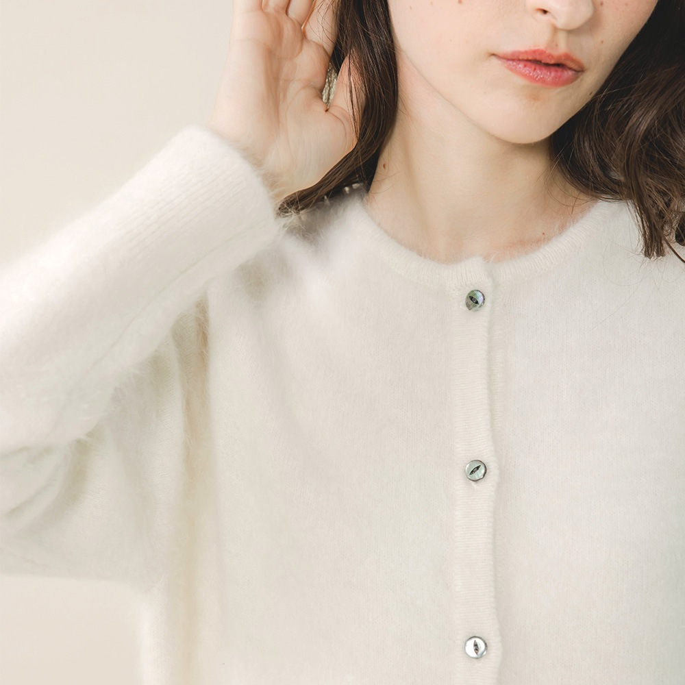 カシミヤ１００％　ファー加工カーディガン