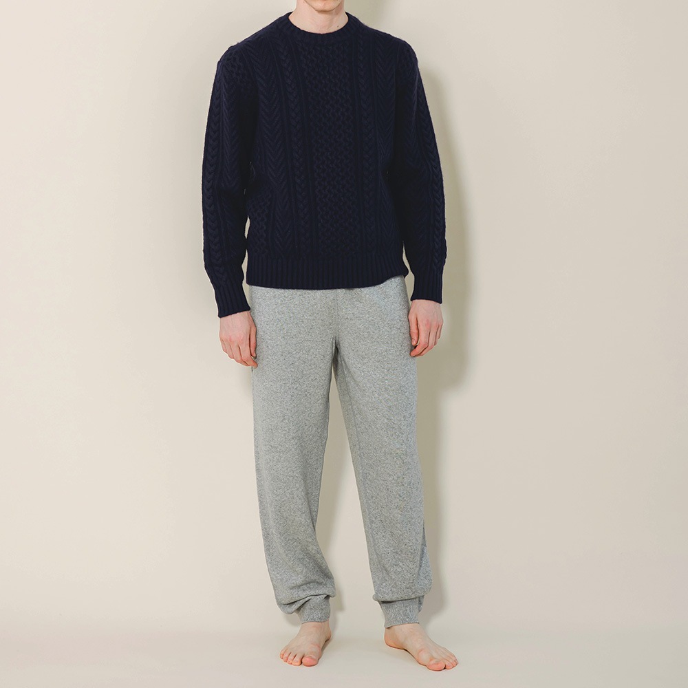 カシミヤ１００％　クラシックアランクルーネック