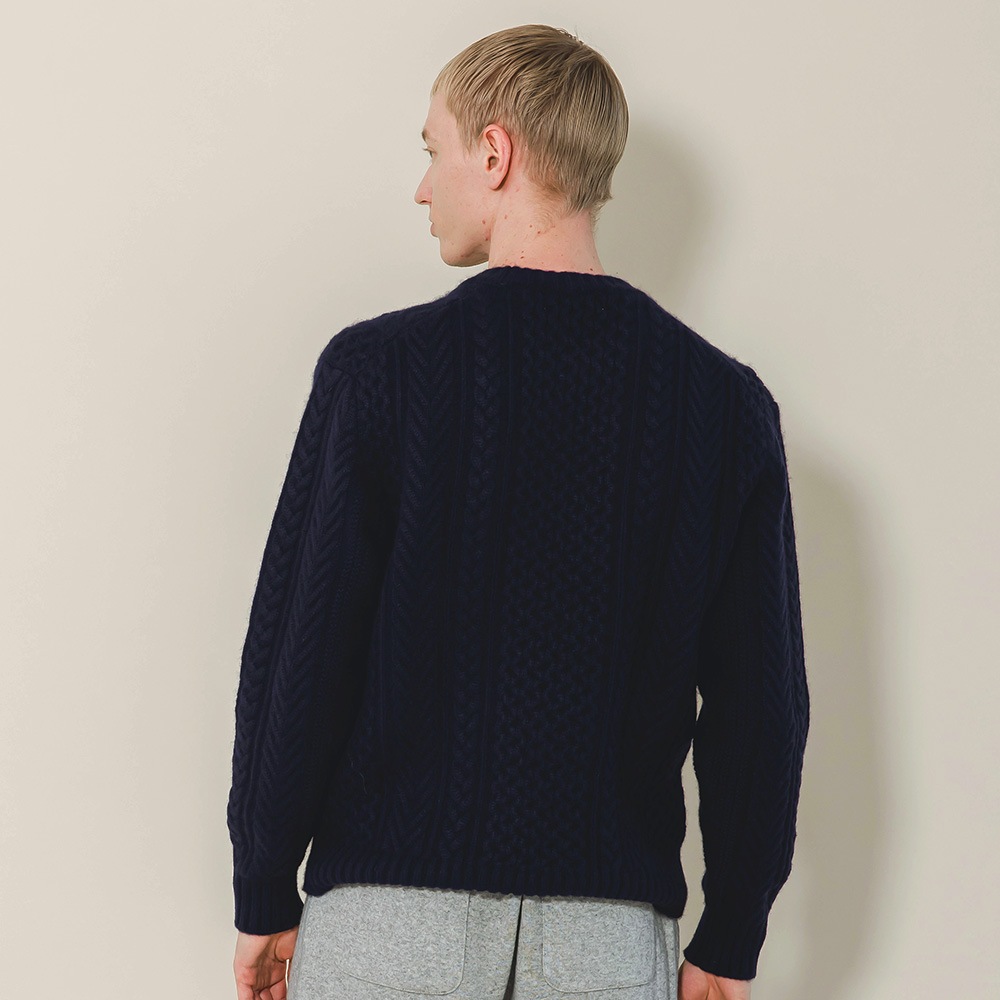 カシミヤ１００％　クラシックアランクルーネック