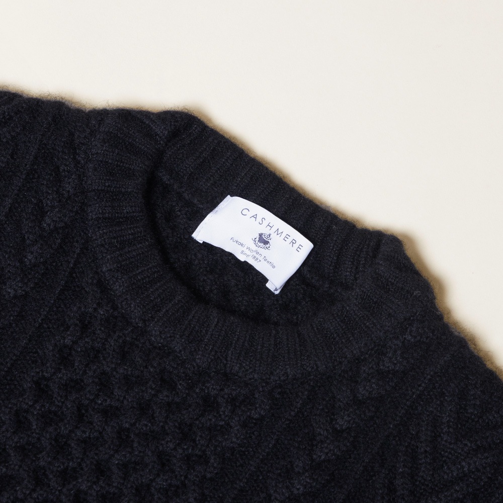 カシミヤ１００％　クラシックアランクルーネック