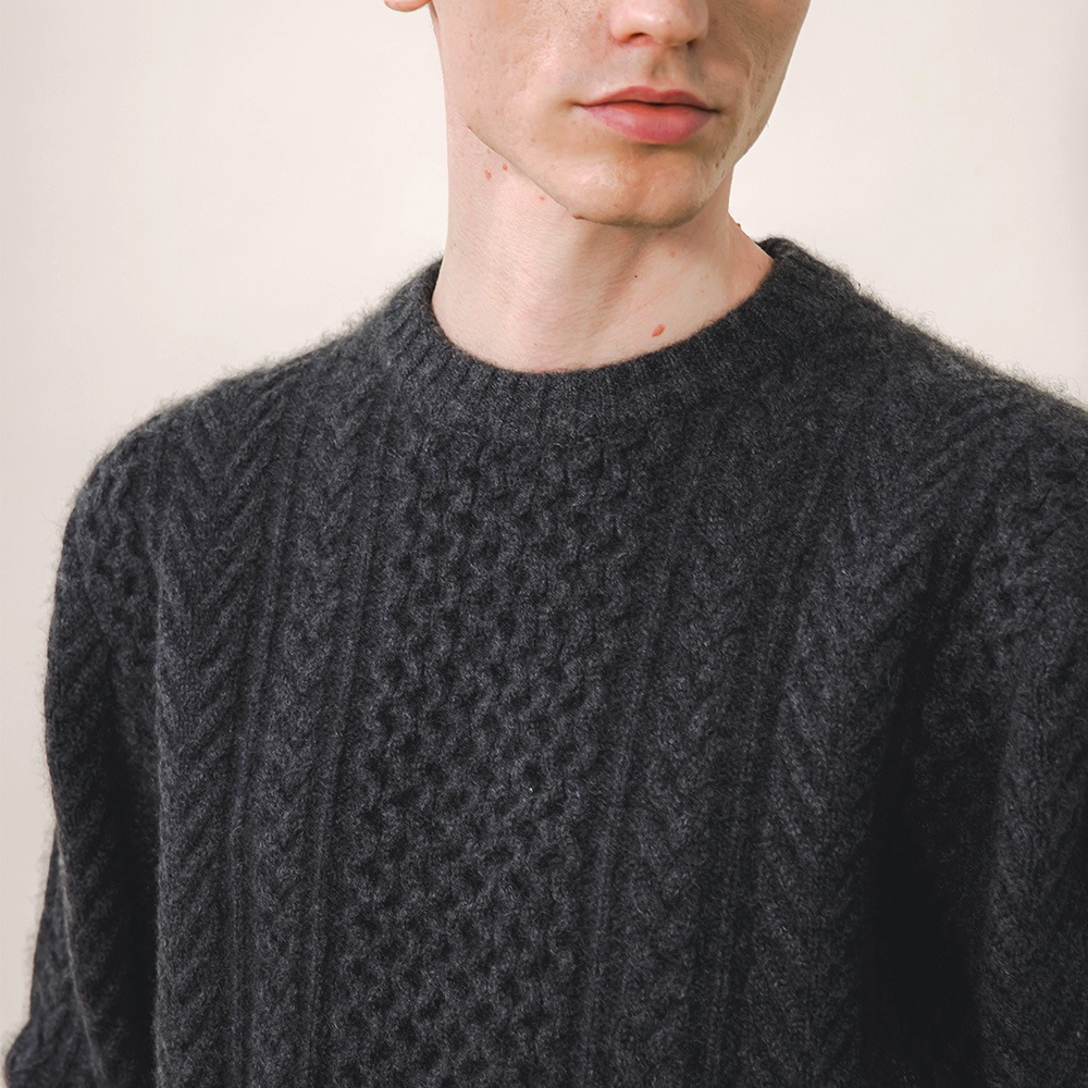 カシミヤ１００％　クラシックアランクルーネック