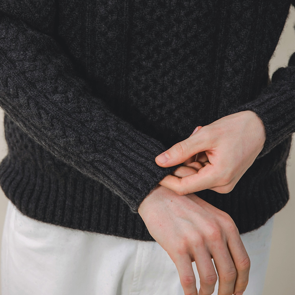 カシミヤ１００％　クラシックアランクルーネック