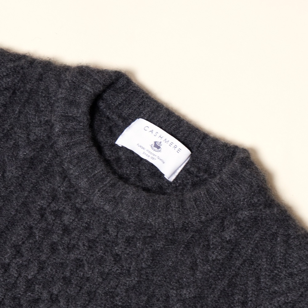 カシミヤ１００％　クラシックアランクルーネック