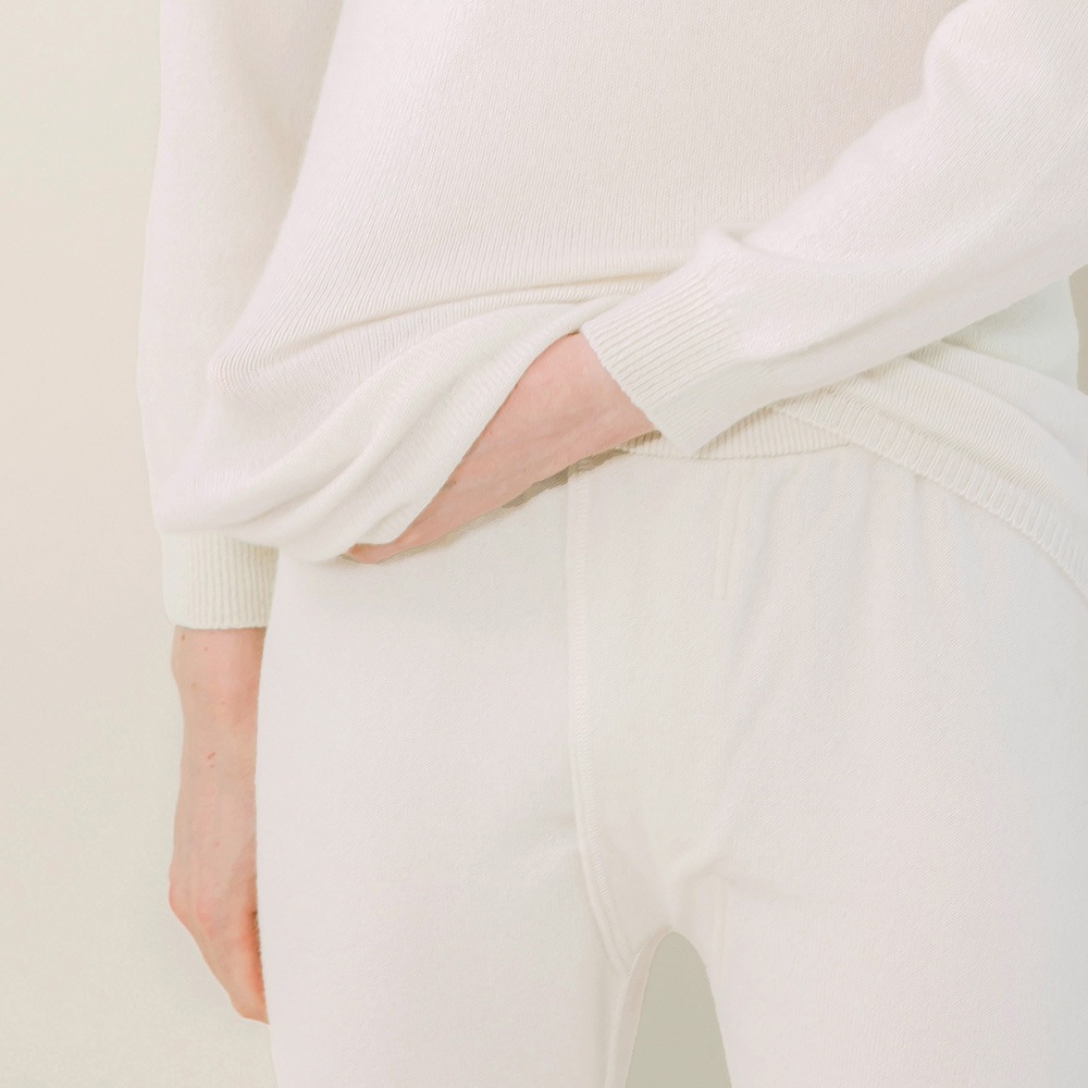 カシミヤ１００％　インナープルーオーバー