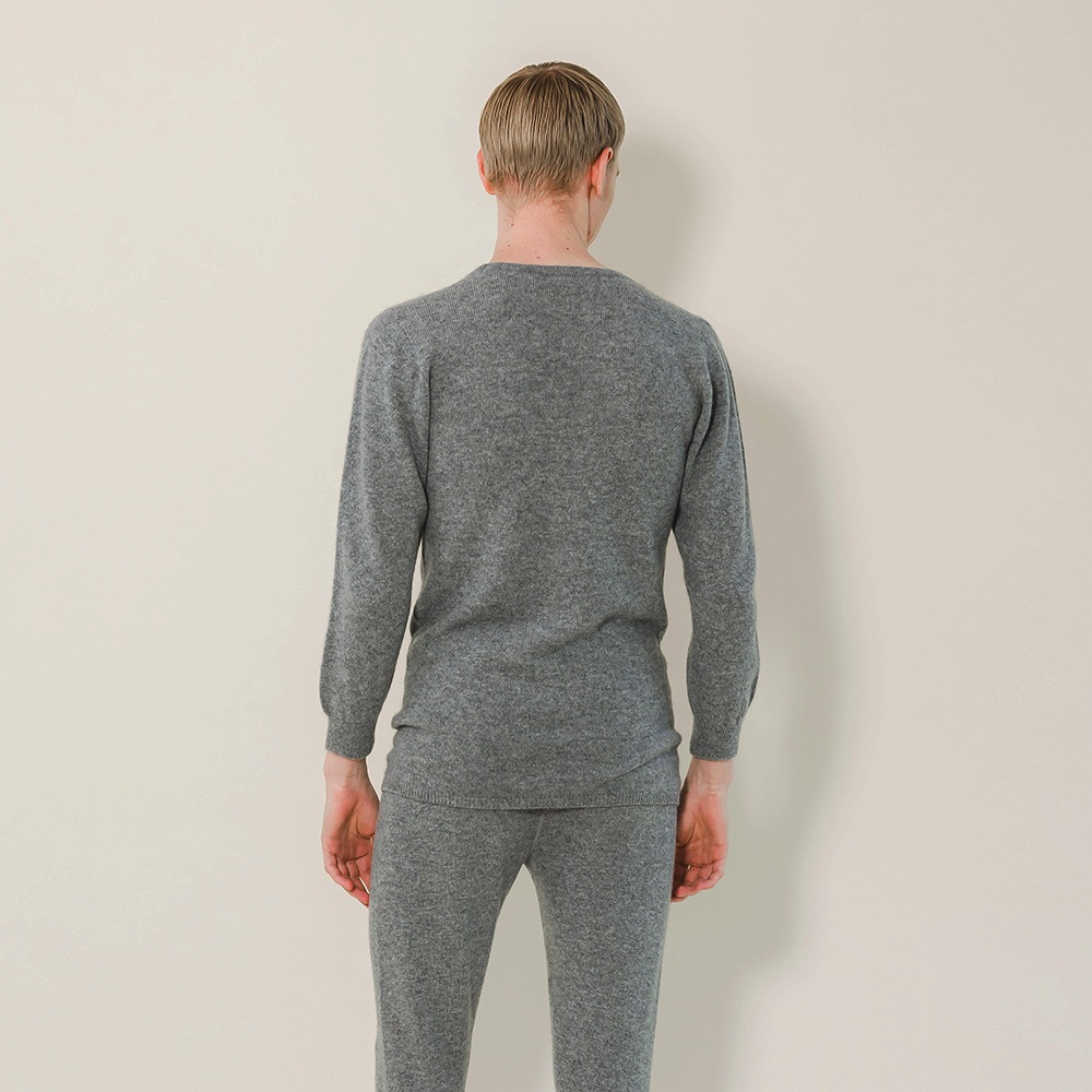 カシミヤ１００％　インナープルーオーバー