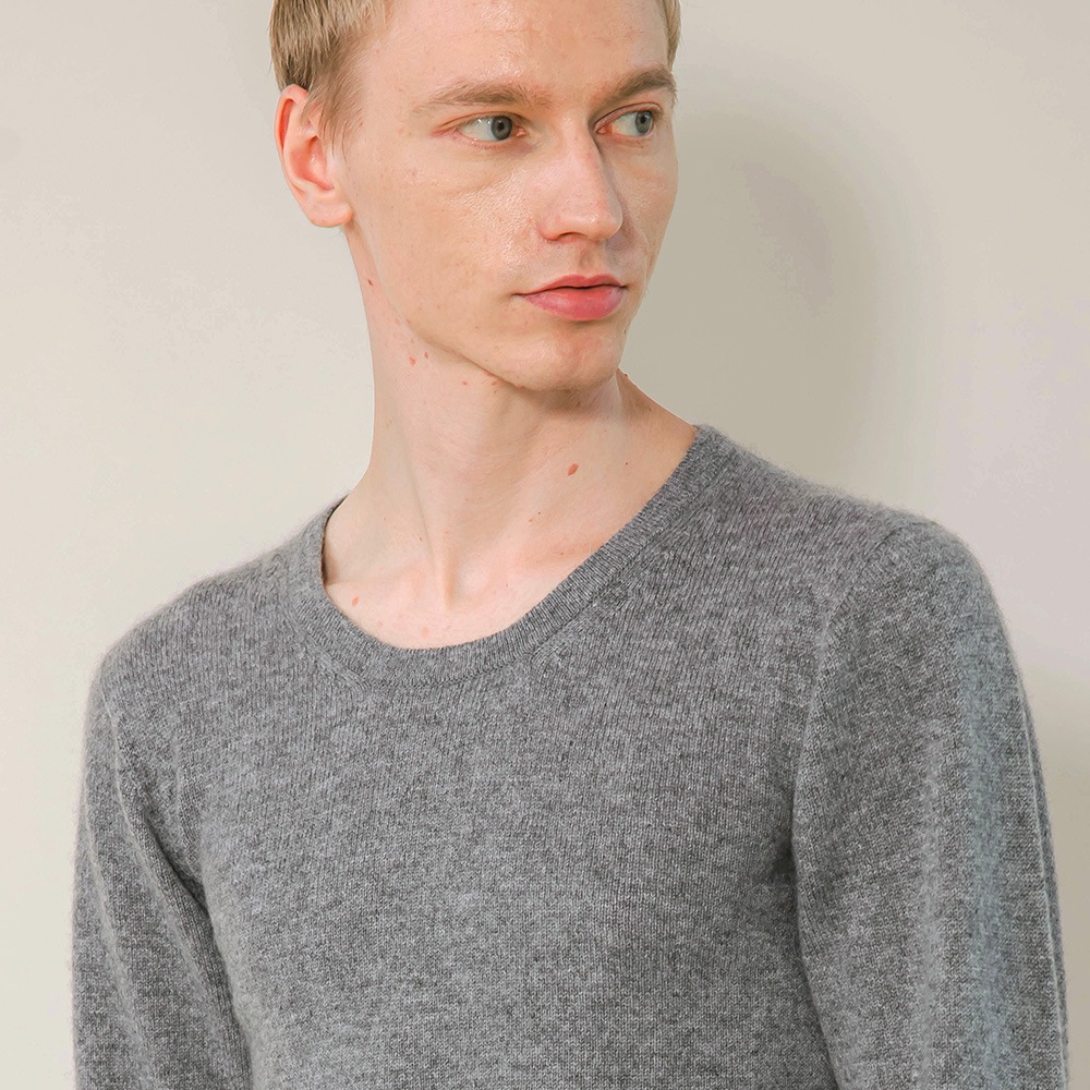 カシミヤ１００％　インナープルーオーバー