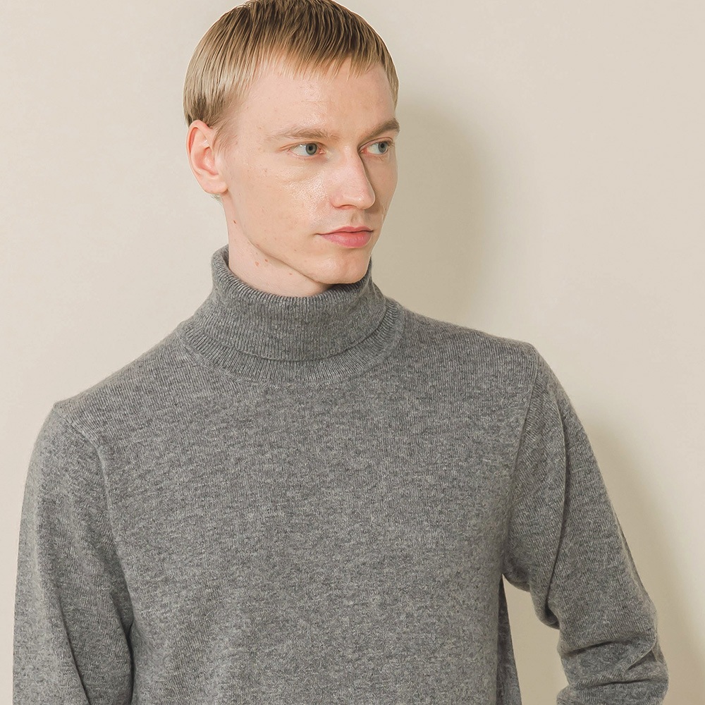 カシミヤ100％ タートルネック