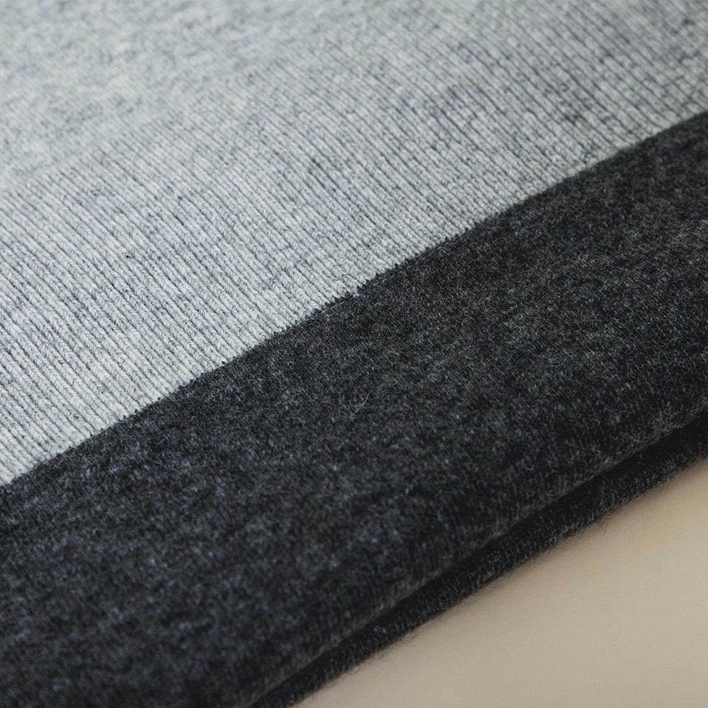 カシミヤ100％ Ｗフェイスフーディ