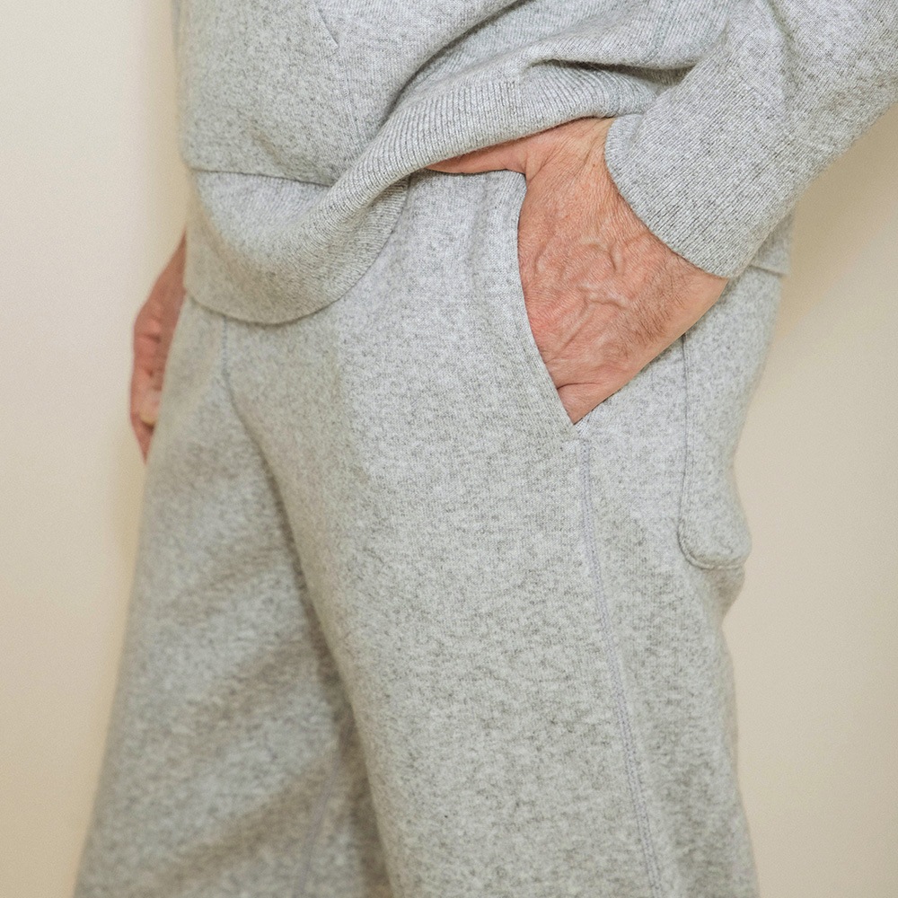 カシミヤ100％ スウェットパンツ