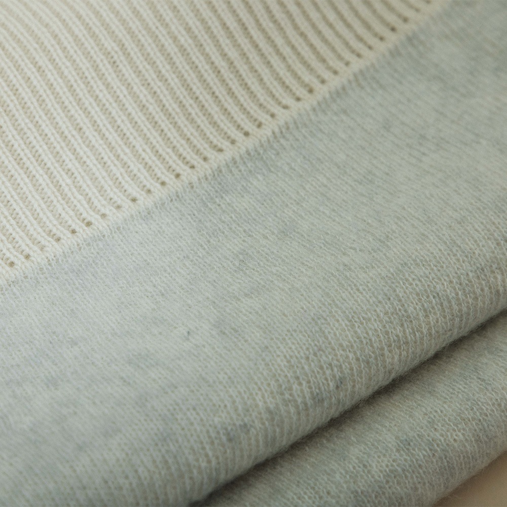 カシミヤ100％ Ｗフェイスクルーネック