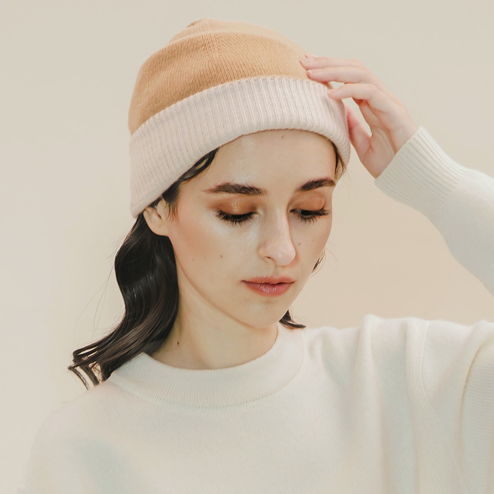 1回のみの着用　theory カシミヤ100% ニットキャップ 1回のみの着用 theory カシミヤ100% ニットキャップ - メルカリ