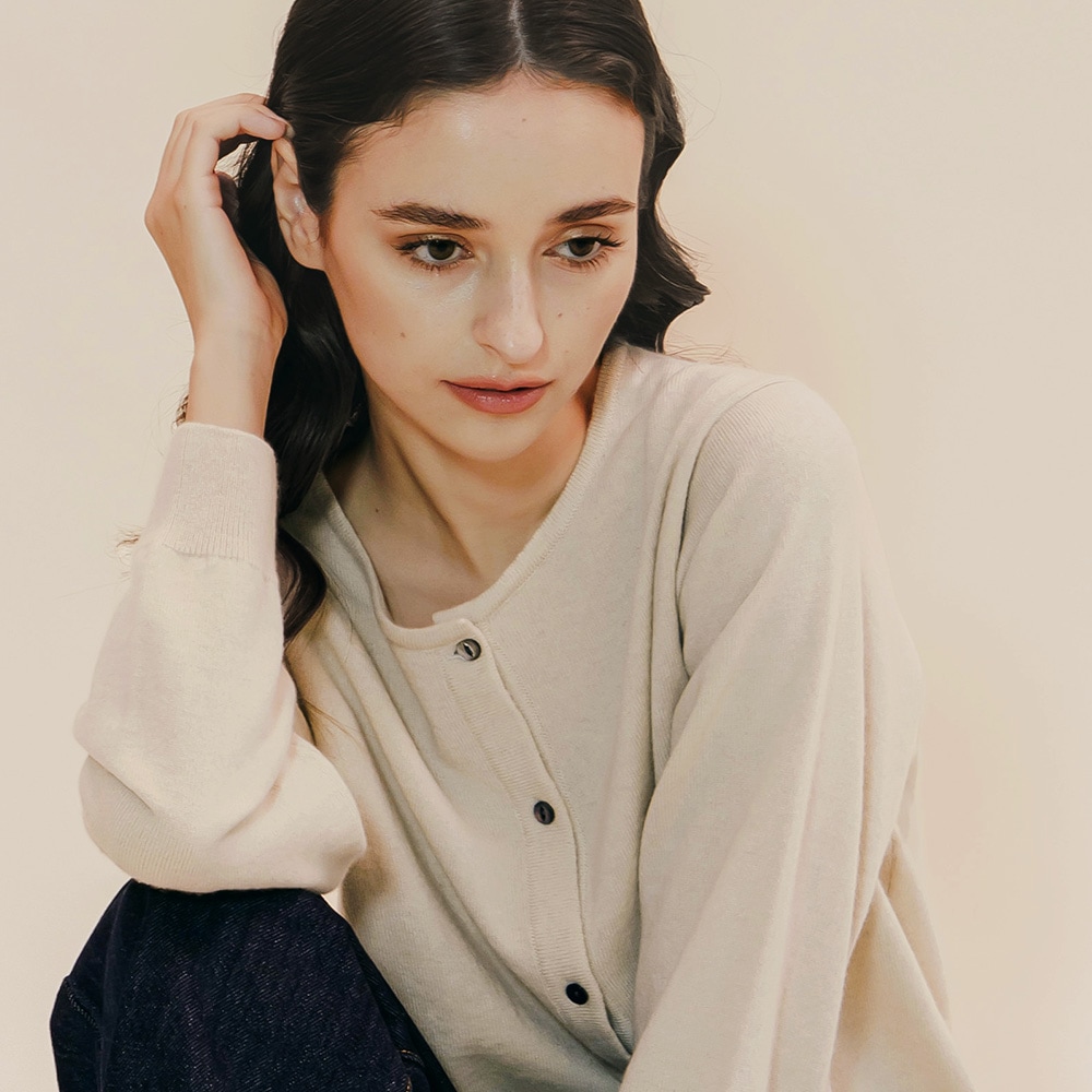 【美品】 バランタイン　クルーネック　カーディガン　カシミヤ100%　金ボタン カシミヤ100％ クルーネックカーディガン | Material,Cashmere