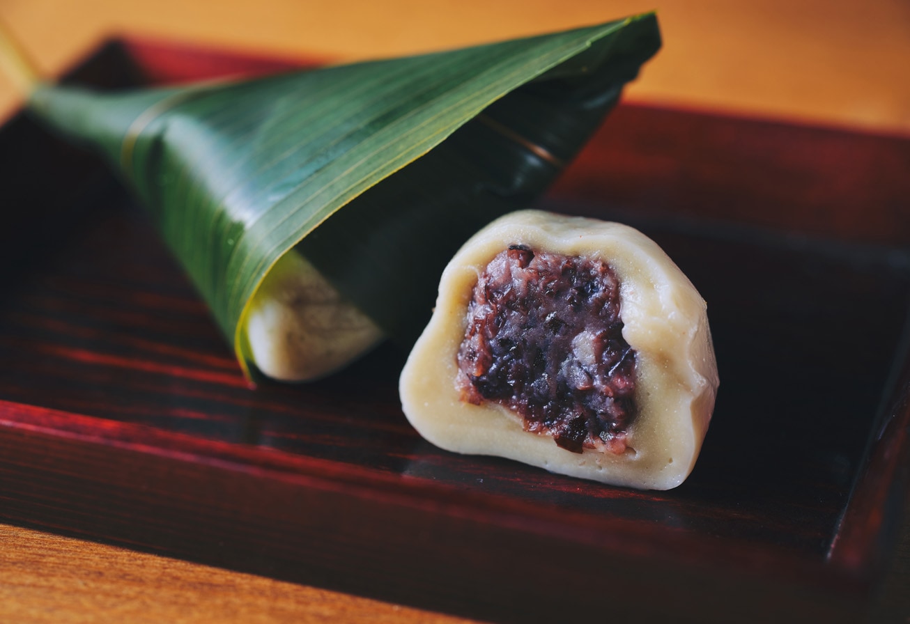 黒豆餡入麩まんじゅう