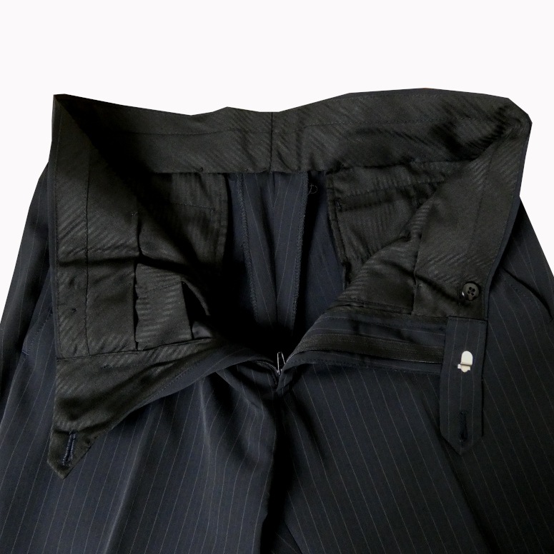 スーツ メンズ 春夏秋 シングルスーツ 2つボタンビジネススーツ 濃紺 ストライプ ネイビー 0111  A5 A6