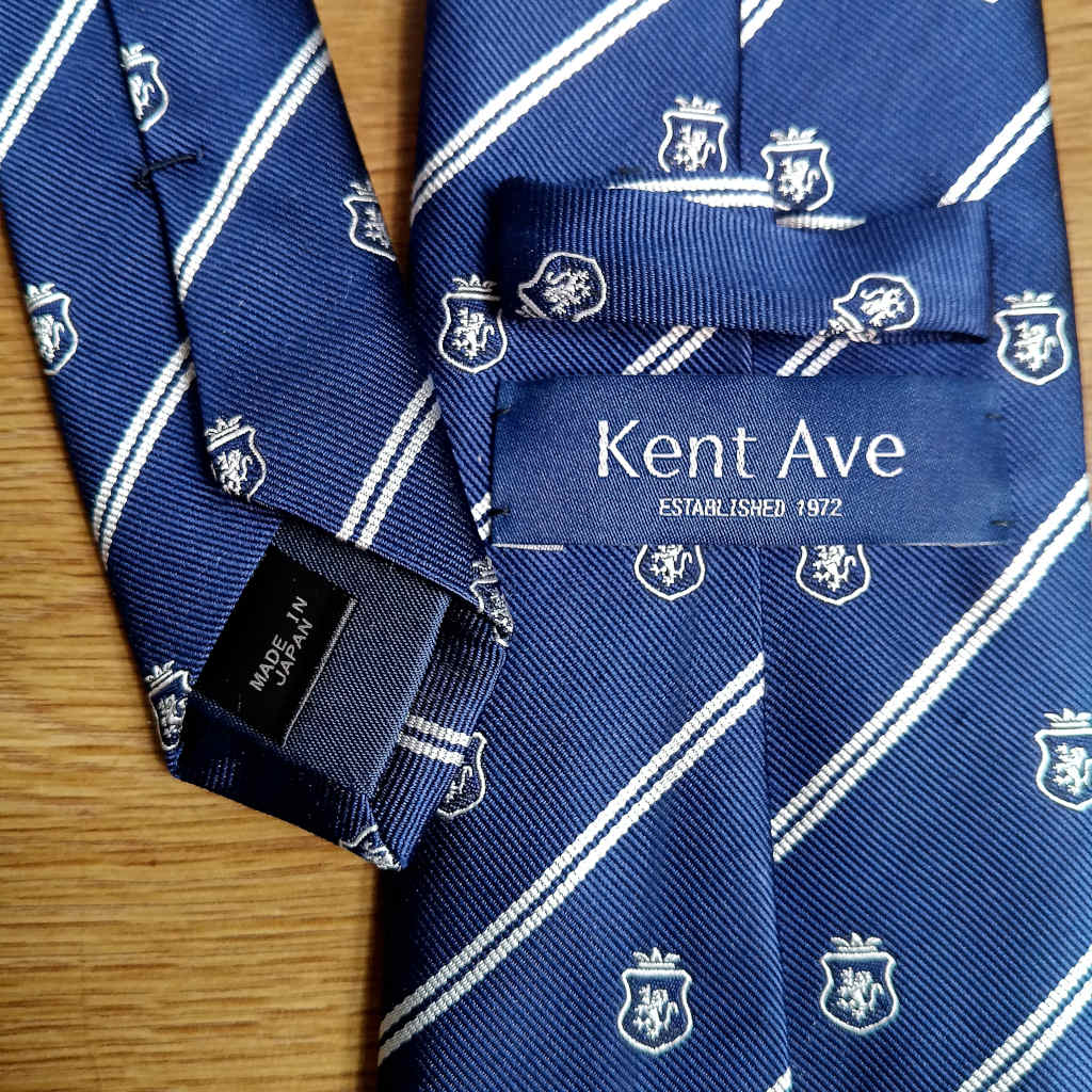 ケントアベニュー(Kent Ave) ロイヤルクレストタイ ネクタイ メンズ ビジネス おしゃれ ギフト 人気 シルク100％ ホワイト×ネイビー ktc1