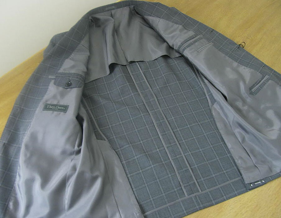 スーツ メンズ 春夏秋 シングルスーツ 3つボタン セオドール(Theo Dore) 英国調 段返り三つボタン チェンジポケット付 ファンシーチェック ミディアムグレー 1318 A4