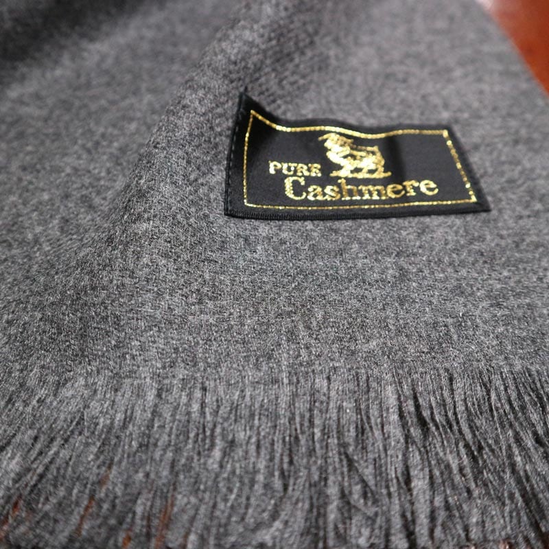 ★輸入糸カシミヤ100％　チャコールグレー　550ｇ★e637 カシミヤ100％毛糸 並太(棒針6～8号・かぎ針4&frasl;0～6&frasl;0号) ｜ ホビー材料