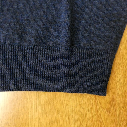 BON GIOVANE（ボンジョバネ）のVネック ニットベスト ネイビー  0199　M L