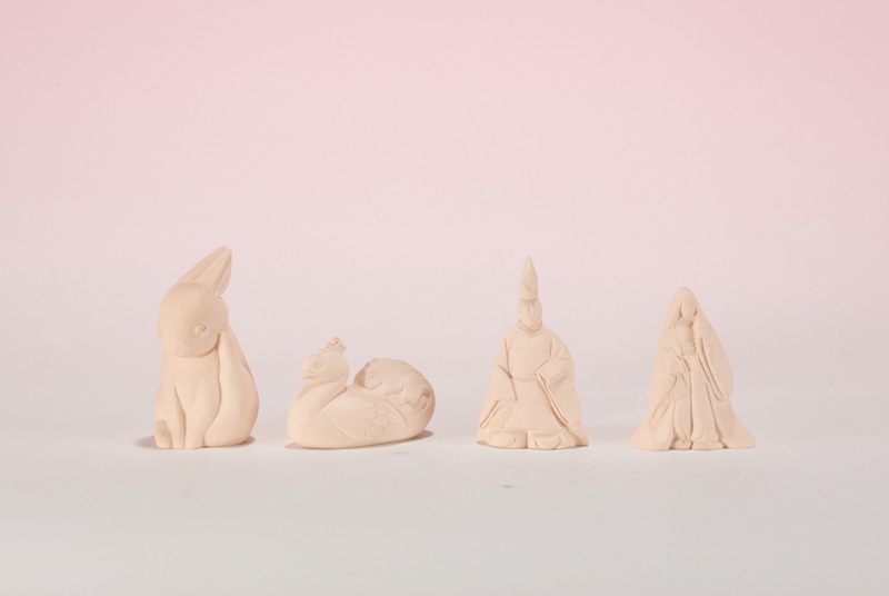 素焼きの博多人形です