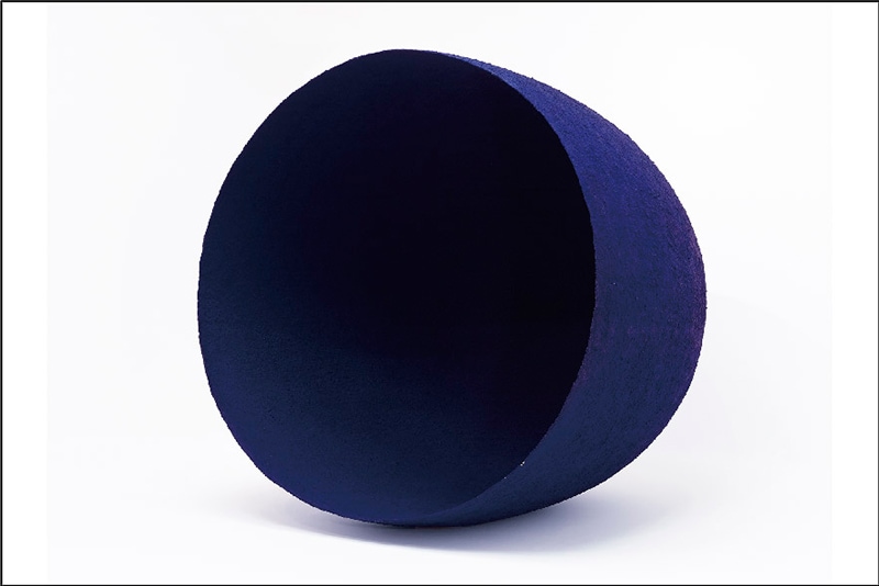 ポストカード　アニッシュ・カプーア《虚ろなる母》