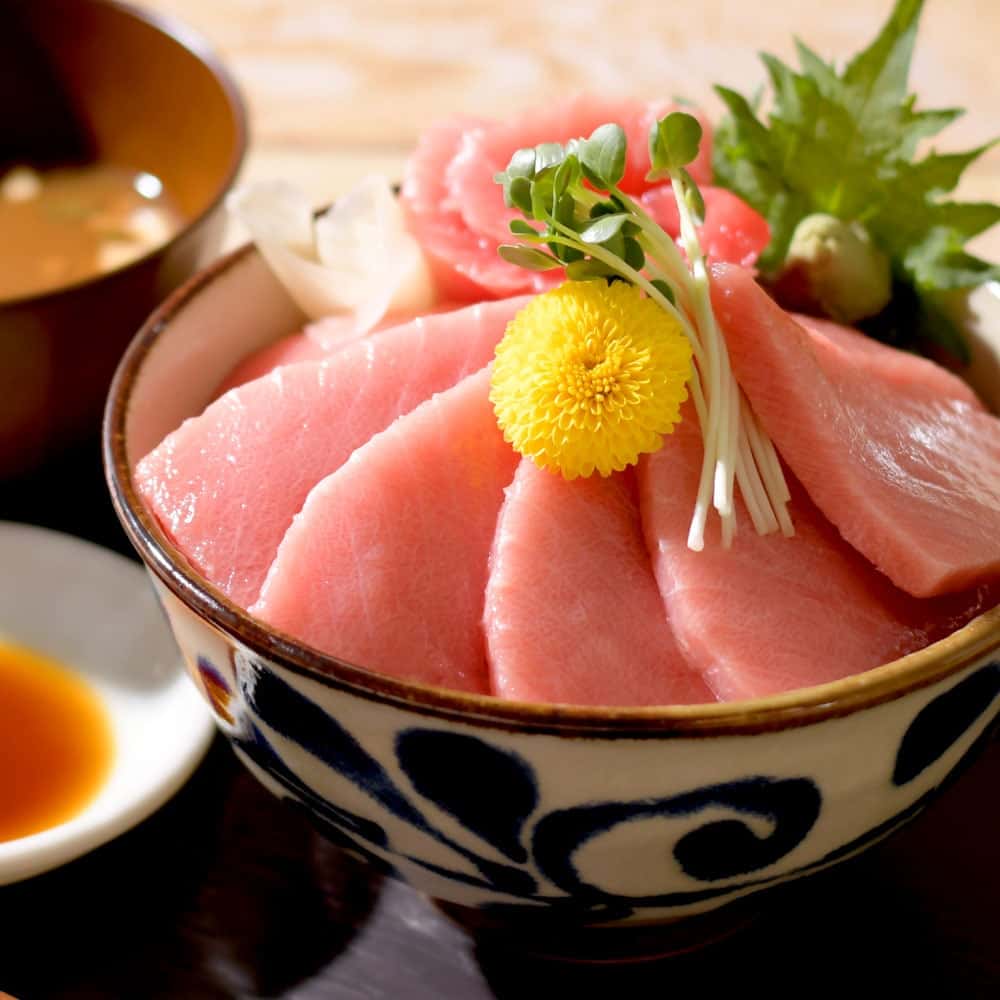 養殖本まぐろ中トロ1kg 訳あり NO.80277