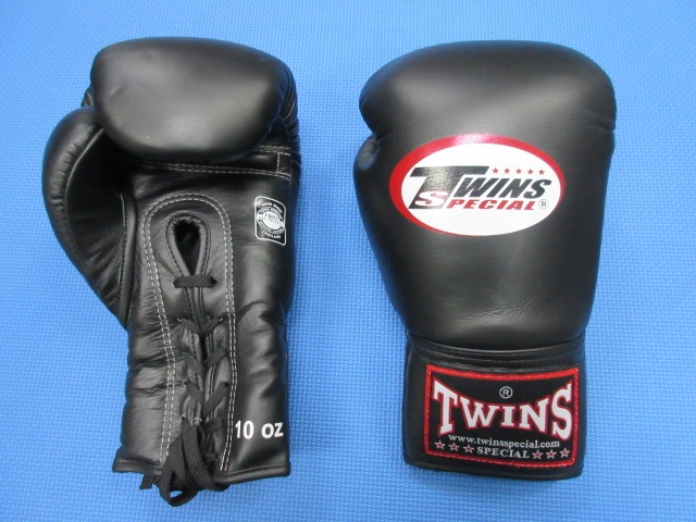 Twinsスパーリンググローブ ひも式 １０オンス グローブ Twins 格闘技プロショップ 福岡イサミ