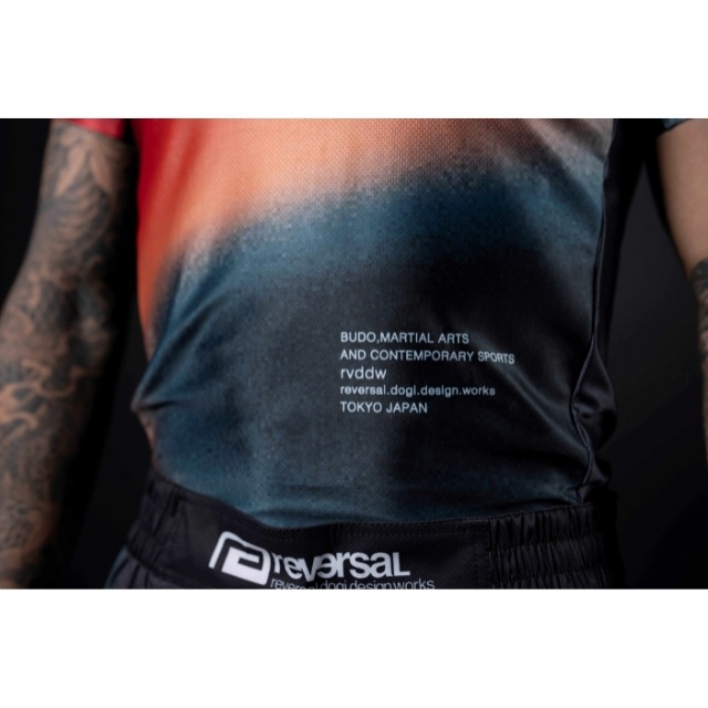 THERMOGRAPHY SHORT RASH GUARD