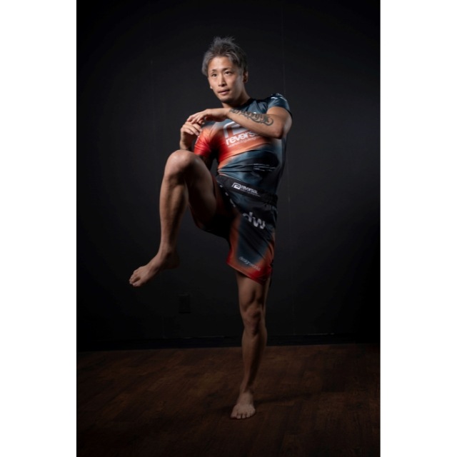 THERMOGRAPHY SHORT RASH GUARD