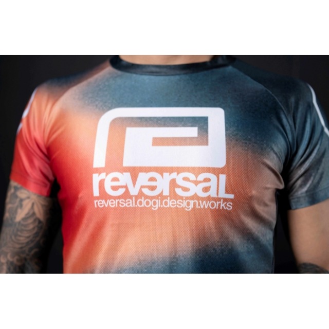 THERMOGRAPHY SHORT RASH GUARD