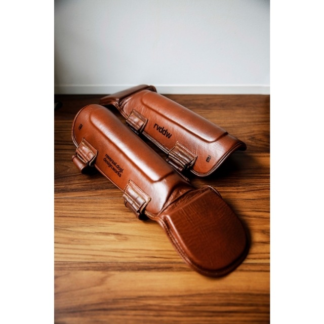 VINTAGE LEG GUARDS