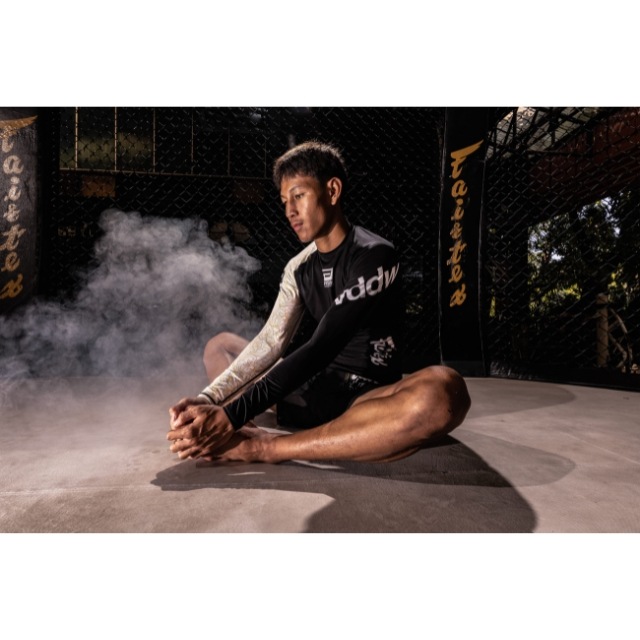 Fairtex x reversal RASH GUARD��Spirit of Wai Kru Edition
