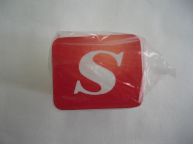 表示ラベル 【紙】 サイズラベル S 赤 500枚 縦47×横57mm 片面印刷 粘着は付いてません 表示 サイズ ラベル みかん フルーツ 果物 信和