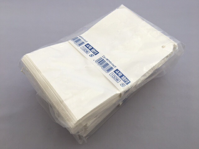 ニューホワイトパック 4号 ひも付き 137×210mm【500枚】100枚×5束 福助工業 白 無地 純白袋 純白 ニューホワイト パック 紙袋 袋 紙 白 ホワイト 安い 安価 菓子 フック 業務用 まとめ買い 雑貨 小物 文具