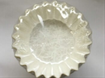 ファインカップ 5号 雲竜 白 底径30×深さ23mm 1個 500枚 アヅミ産業 フィルム ケース カラー レンジ 惣菜 弁当 雲竜柄 カップ レンジOK 丸型 FINE カップ フィルムカップ