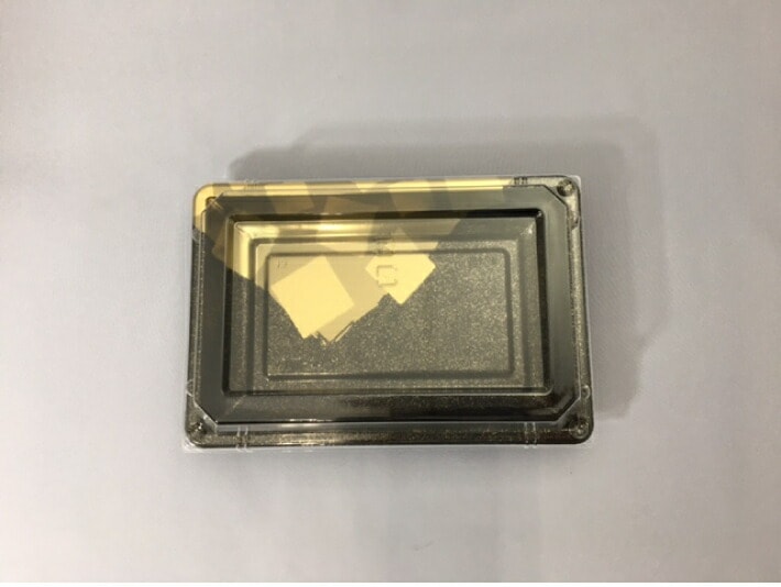 【セット】DX 角皿 特4 金砂目 BK セット 外寸:450×300×30(蓋高36)mm 25枚入 プラスチック容器 使い捨て テイクアウト お刺身 お寿司 刺身 寿司 盛り合わせ テイクアウト容器 業務用 プロ用 文化祭 学園祭 デリバリー 宅配 おしゃれ 使い捨て食器 使い捨て皿 器