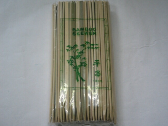 竹平串 18cm(皮付)【1袋100本入】 長さ約180mm×巾約5mm×太さ約3mm 竹串 平串 くし 天然 | 割箸・串 | ふくろや公式通販