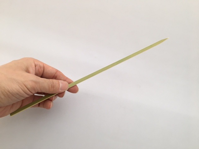 竹平串 30cm 皮付 1袋 100本 長さ約30cm×巾約6mm×太さ約3mm 竹串 平串 くし 天然 キャンプ アウトドア 牛肉 平くし ...