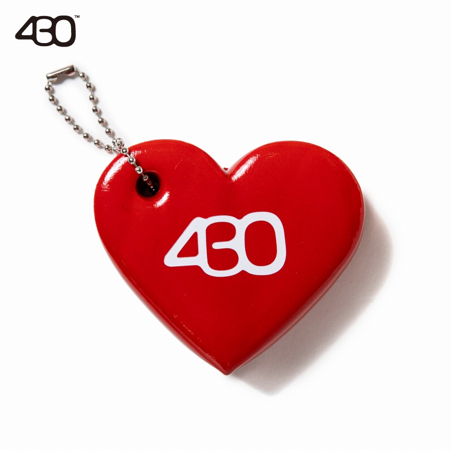 430 : HEARTS KEY HOLDER