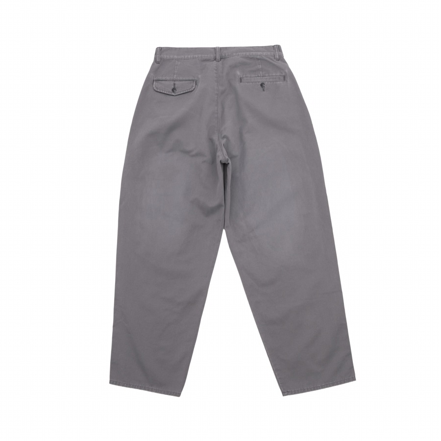 INTERBREED : Faded Two Tuck Chino