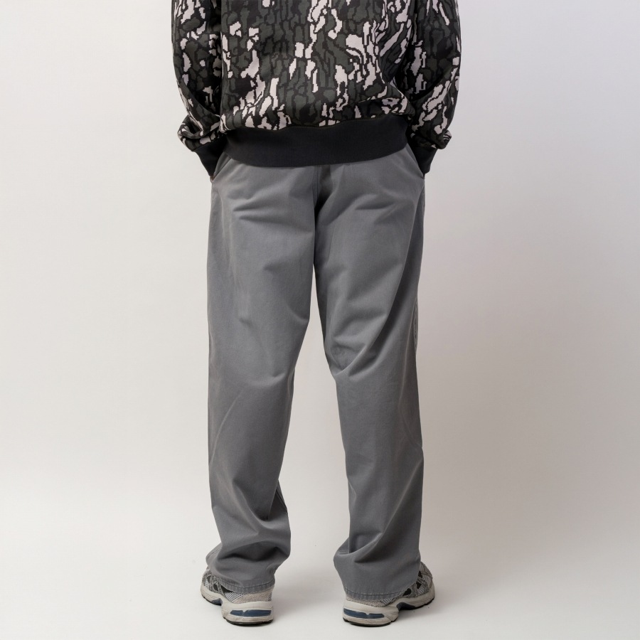 INTERBREED : Faded Two Tuck Chino