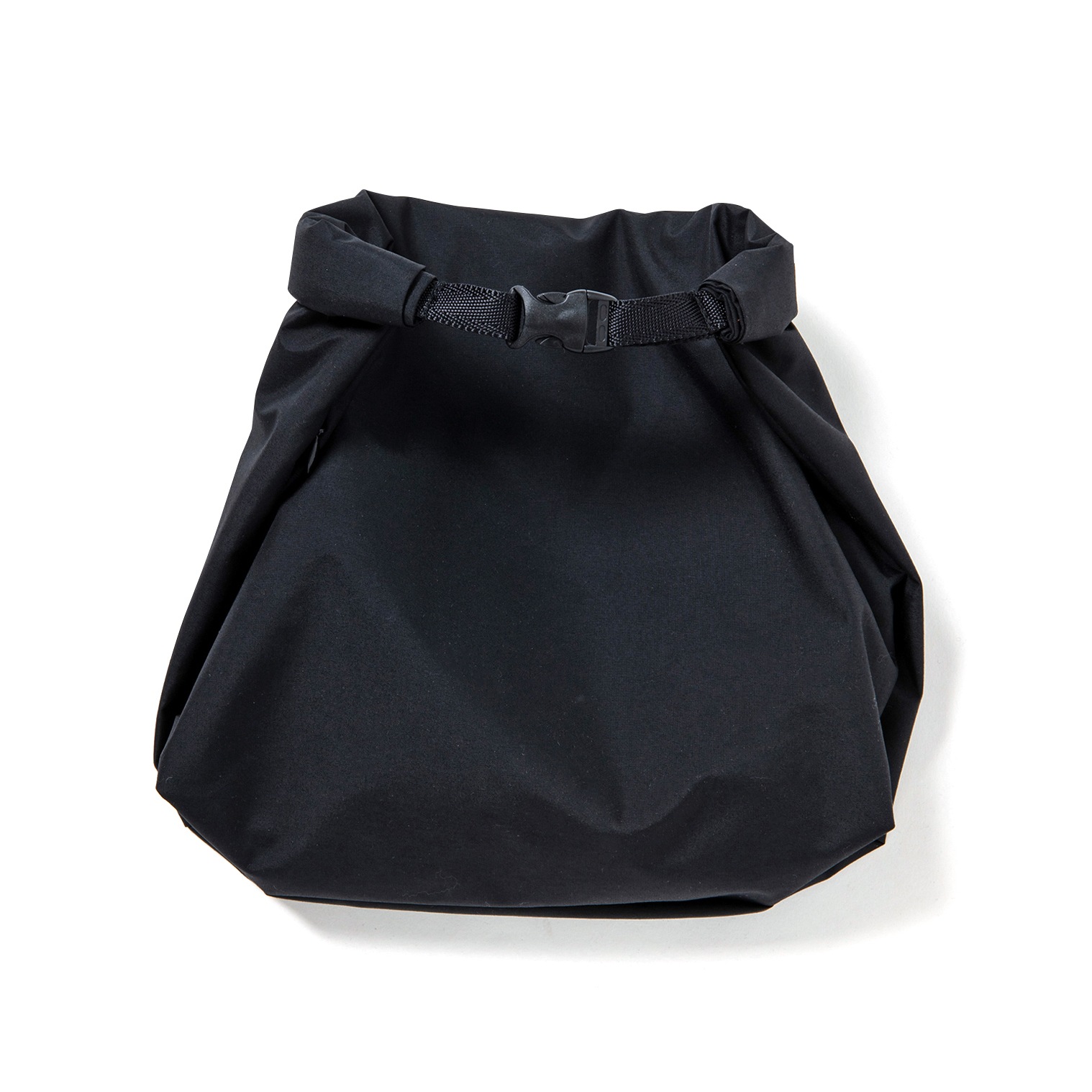 430 : LYR ROLL SHOULDER BAG