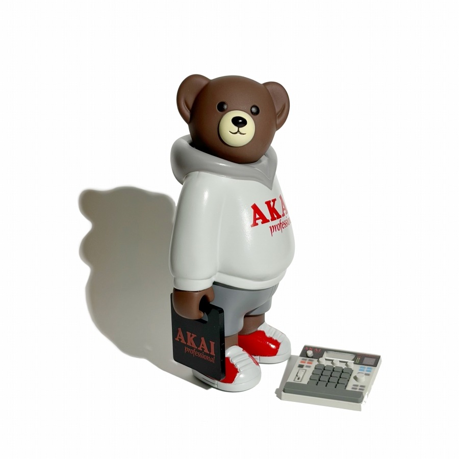 INTERBREED : DIGGIN’ BEAR “AKAI professional”